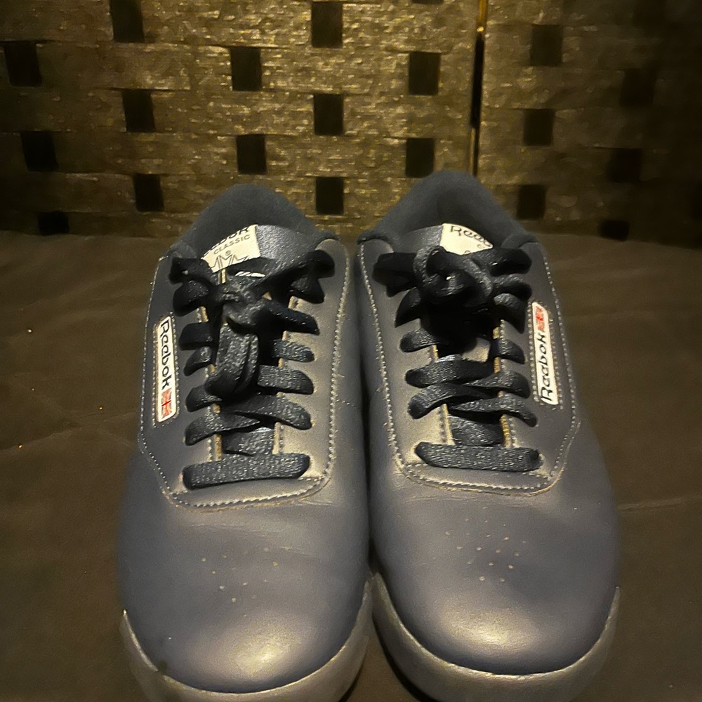 Reebok Dark Blue Athletic Shoes